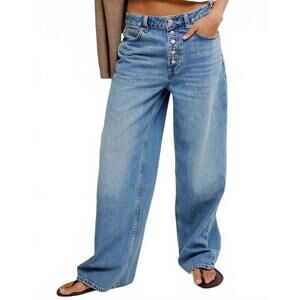 NEW FREE PEOPLE nia boyfriend jeans in friday